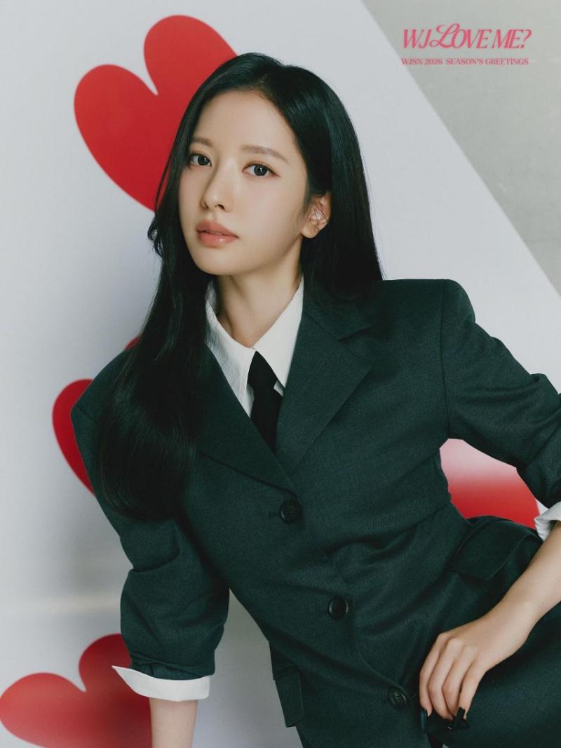 우주소녀 보나 or 김지연