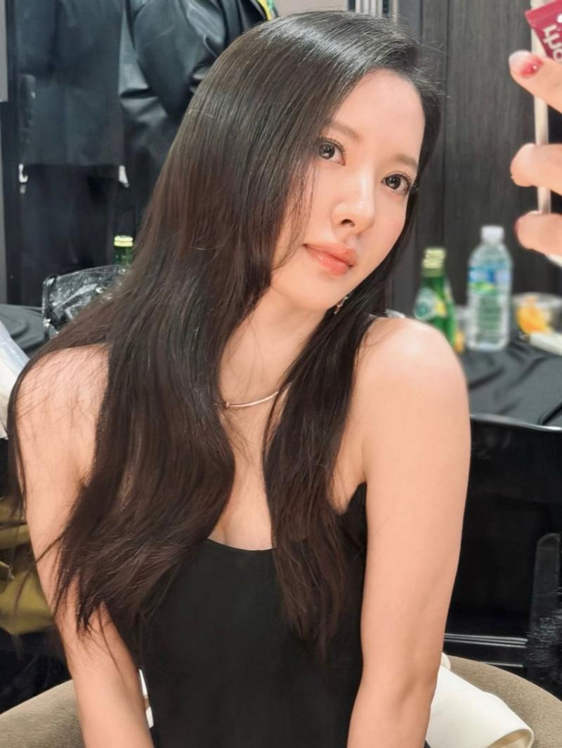 우주소녀 보나 or 김지연