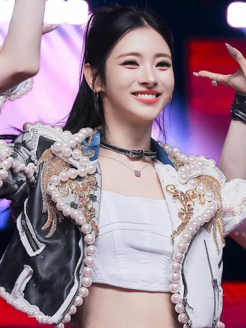 MEOVV (미야오) 안나