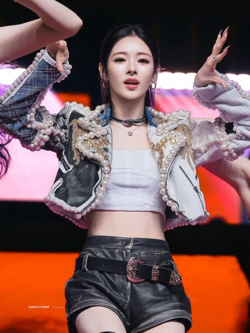 MEOVV (미야오) 안나
