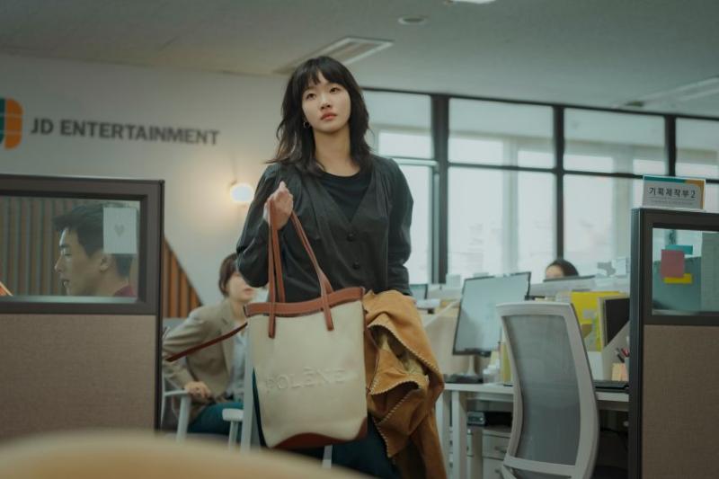 배우 김고은
