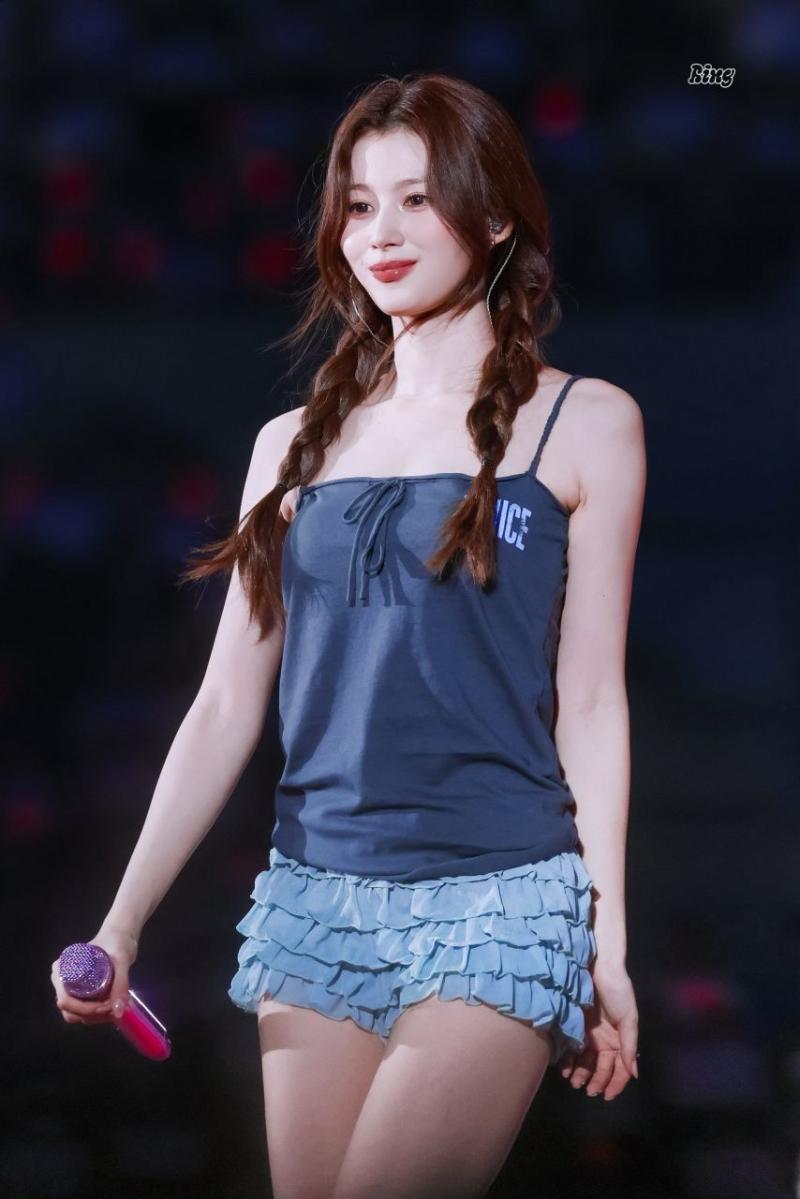 트와이스 사나