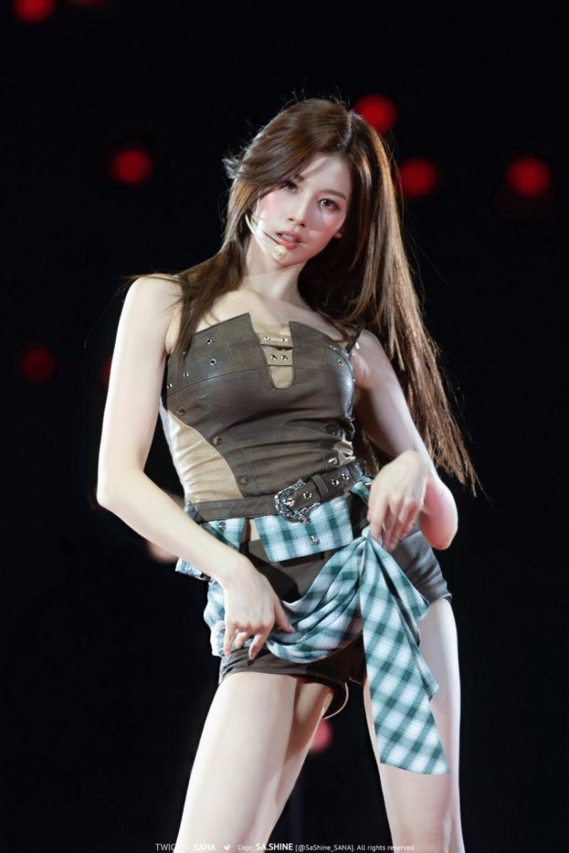 트와이스 사나