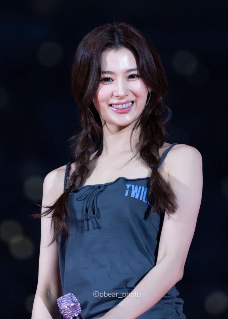 트와이스 사나