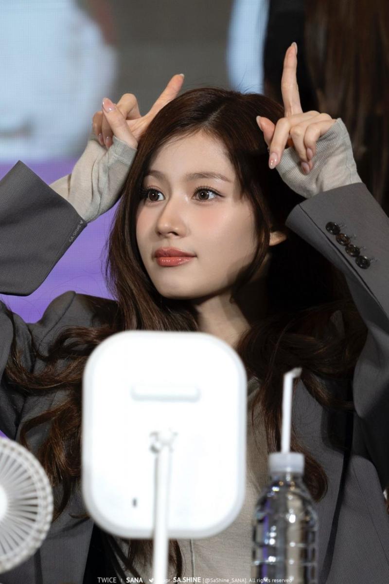 트와이스 사나