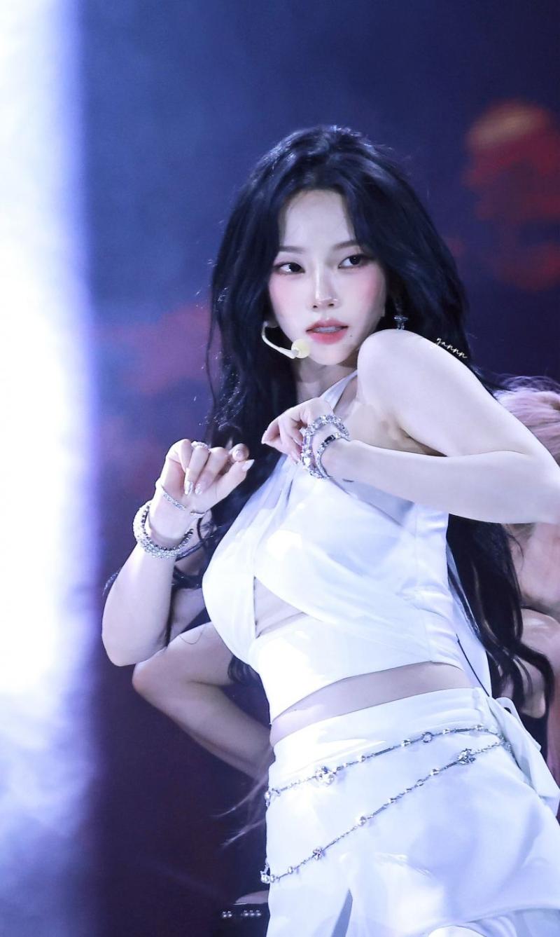 에스파 카리나