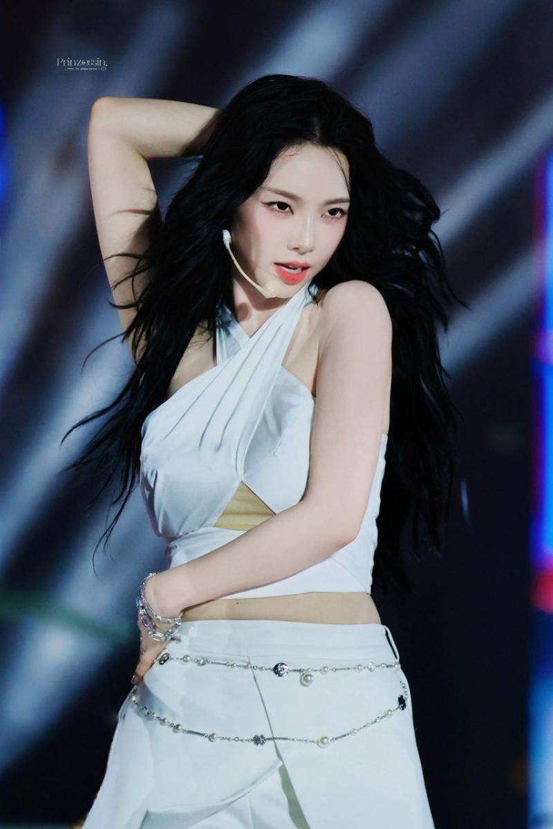 에스파 카리나