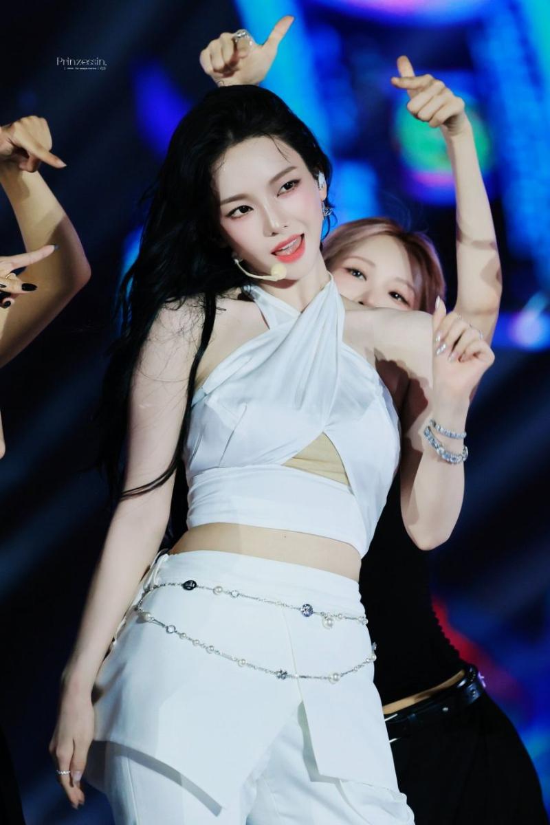 에스파 카리나