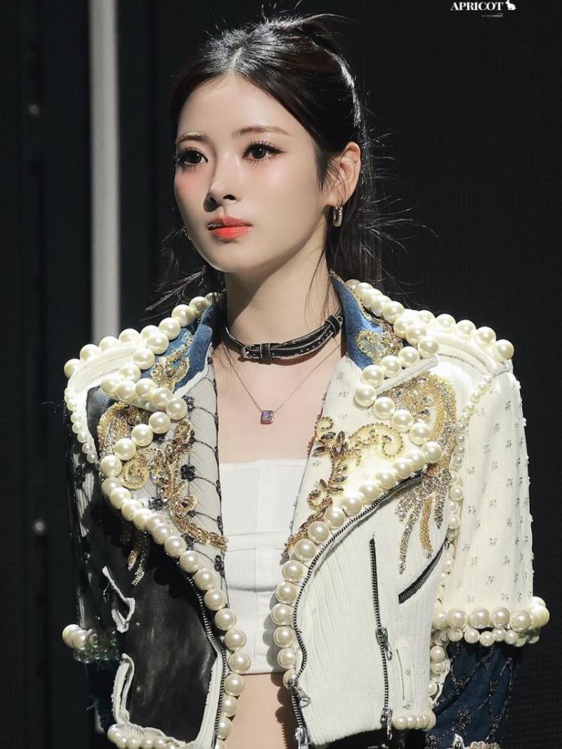 MEOVV (미야오) 안나