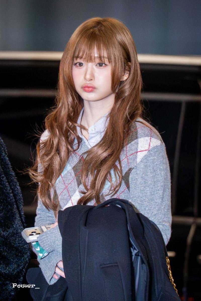 대만으로 출국하는 엔믹스 설윤