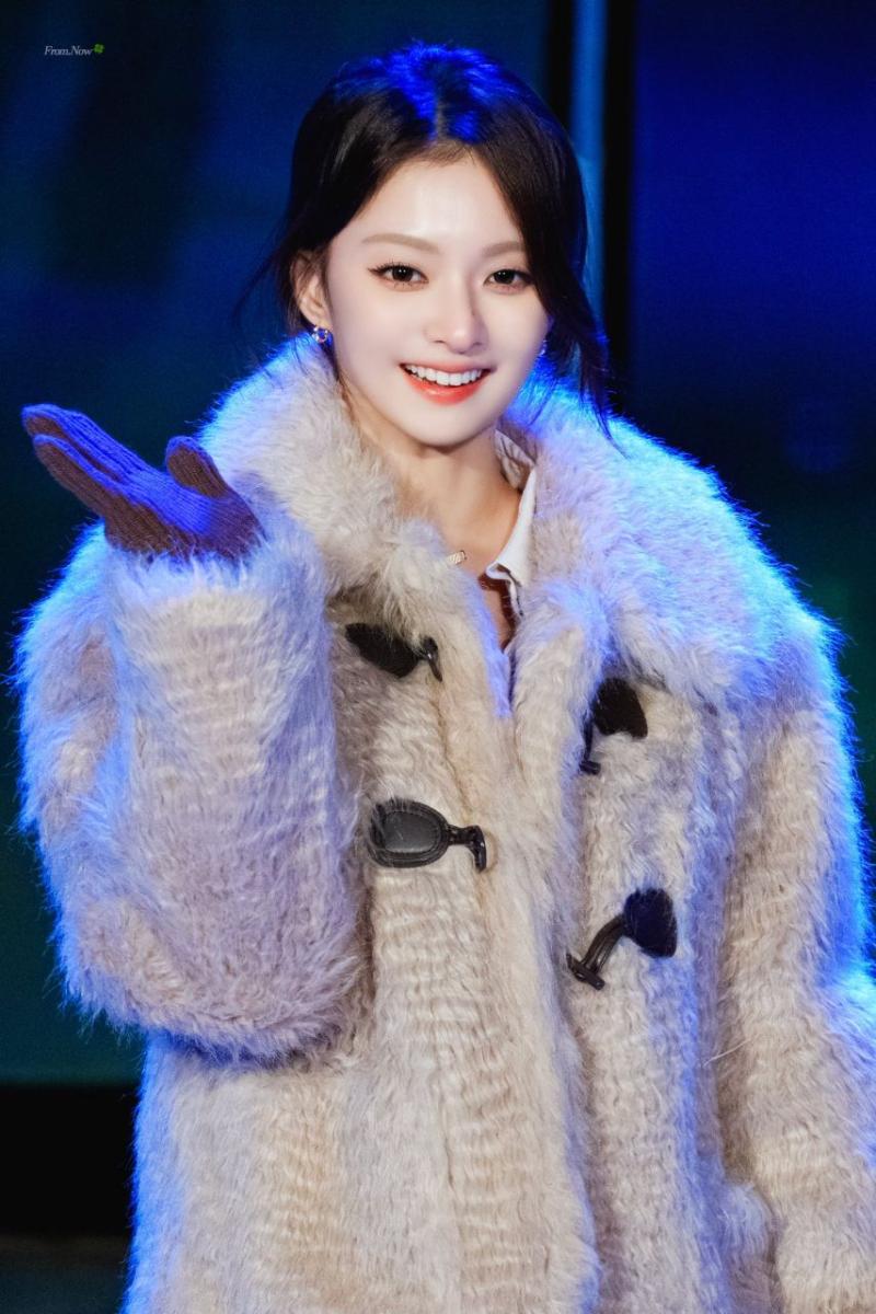 프로미스나인 이나경