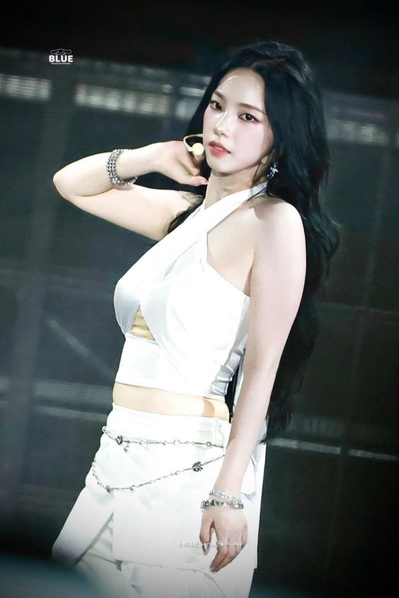 에스파 카리나
