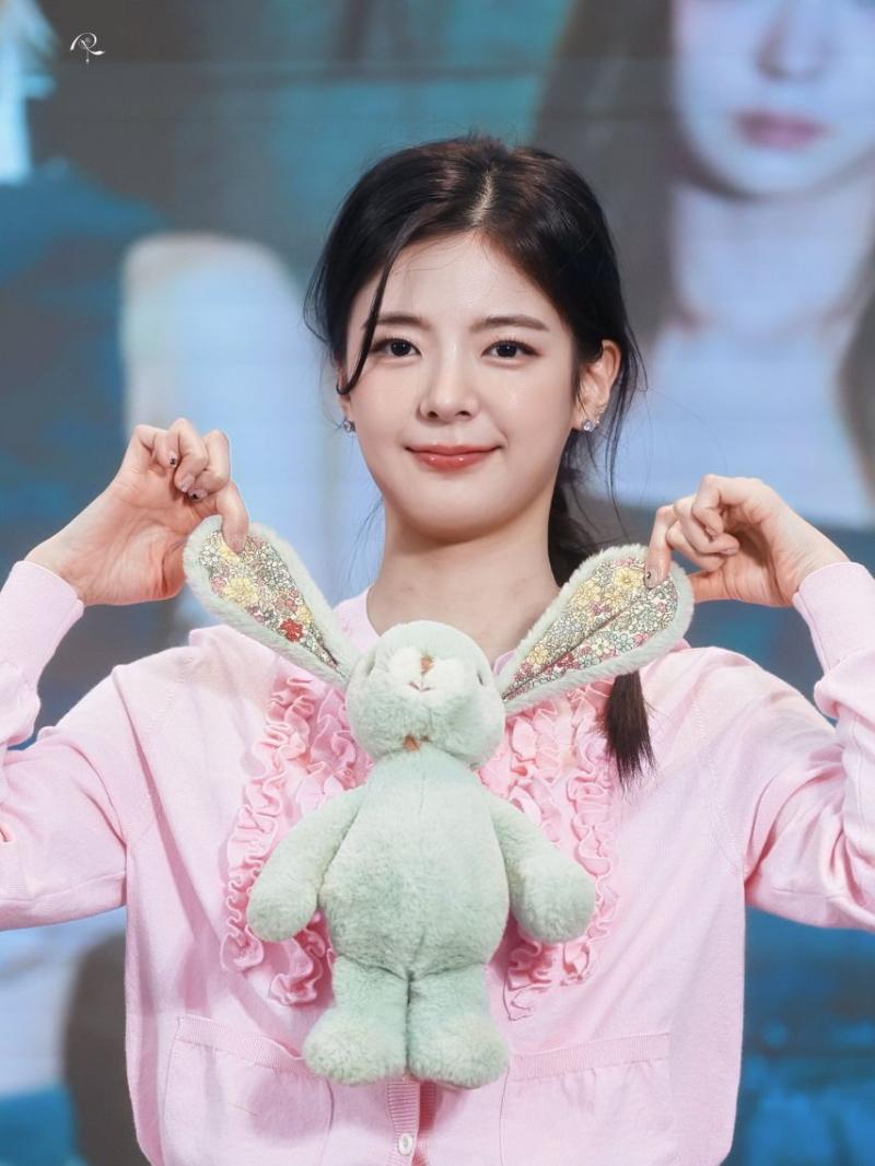 ITZY 리아