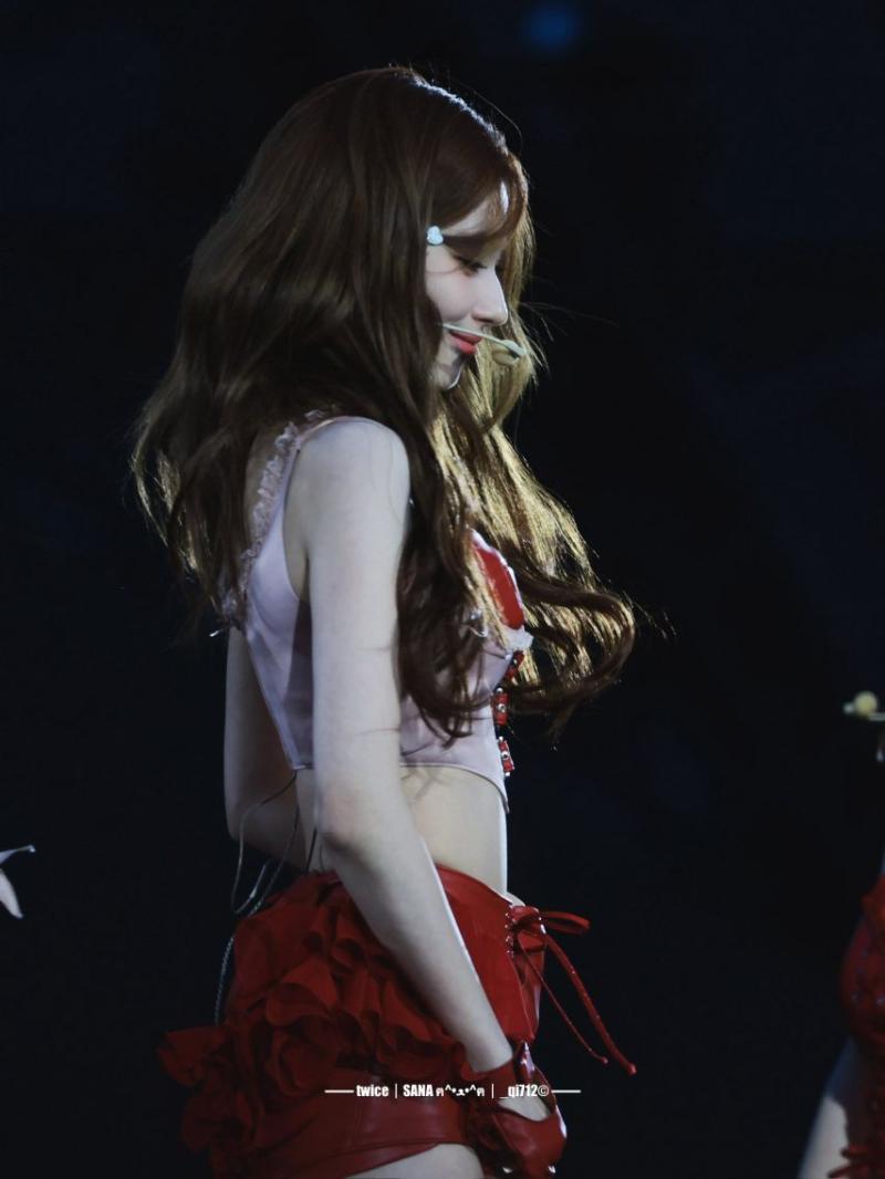 트와이스 사나