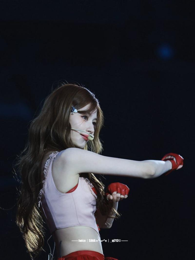 트와이스 사나
