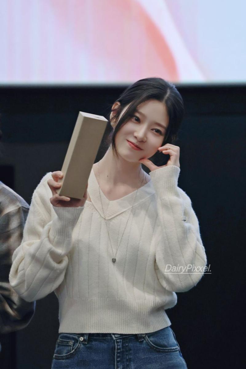 김민주