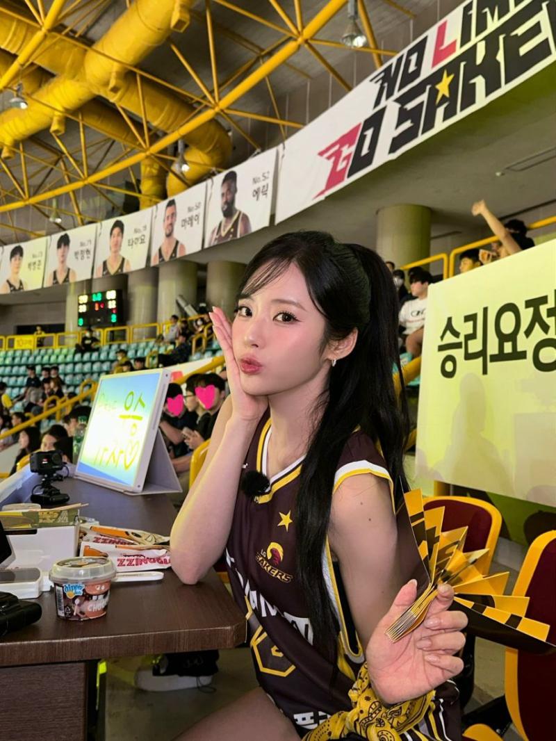 프로미스나인 박지원