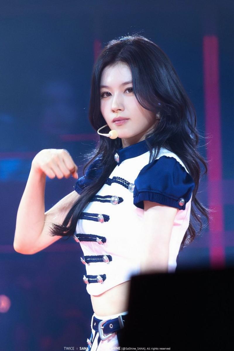 트와이스 사나