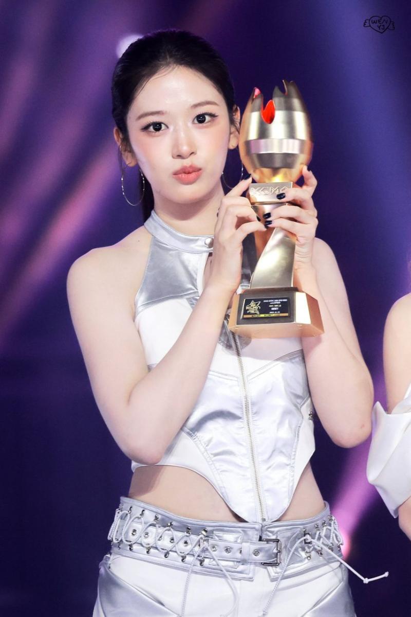 아이브 안유진