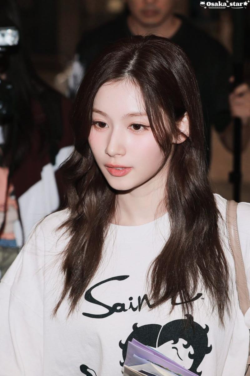 트와이스 사나