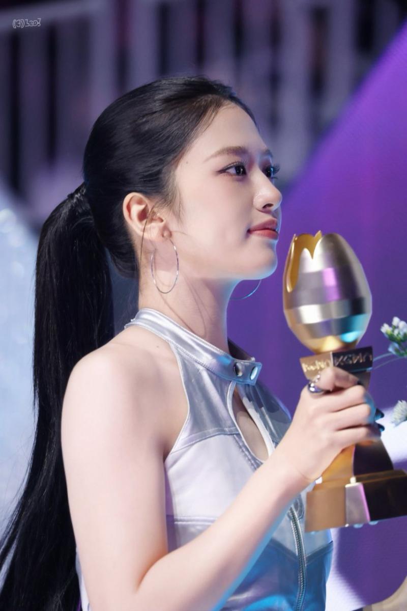 아이브 안유진