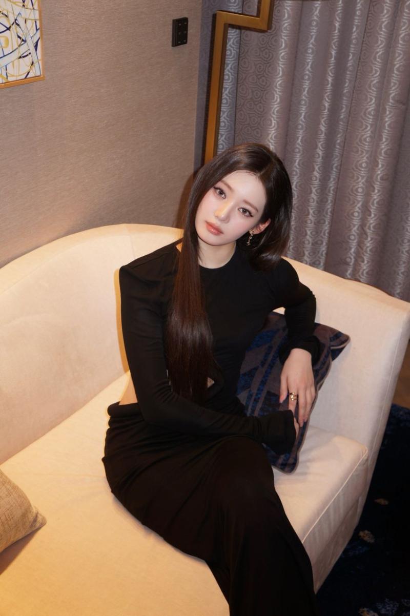 베이비몬스터 로라