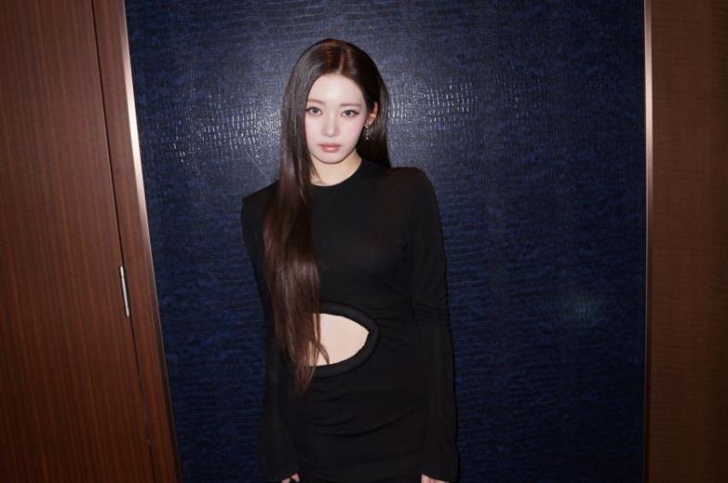 베이비몬스터 로라