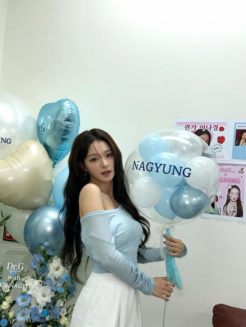프로미스나인 이나경