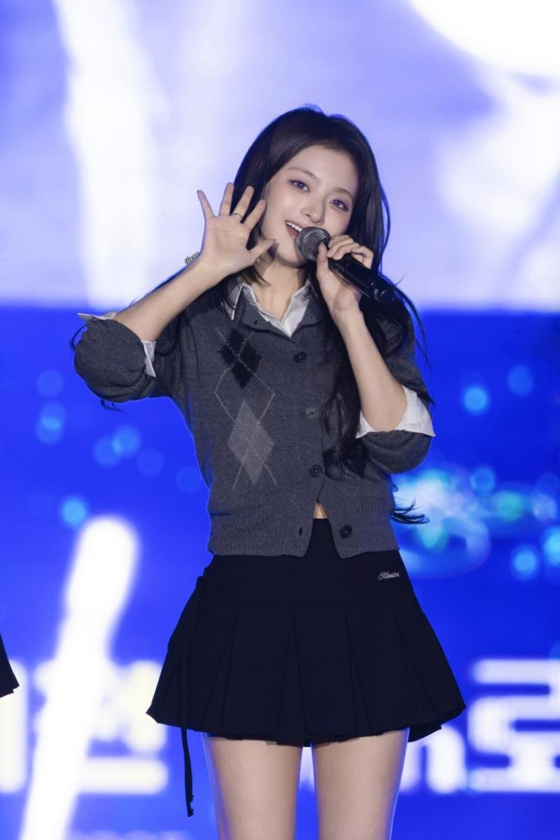 프로미스나인 이나경