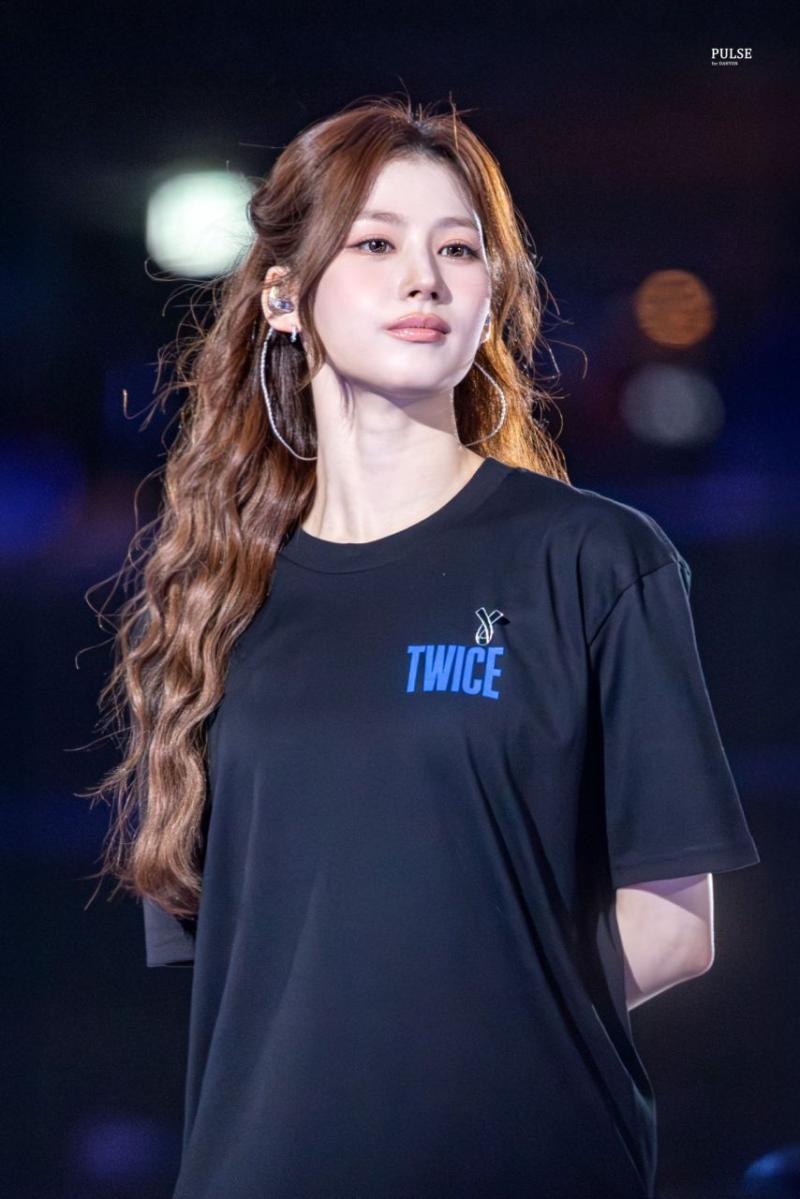 트와이스 사나