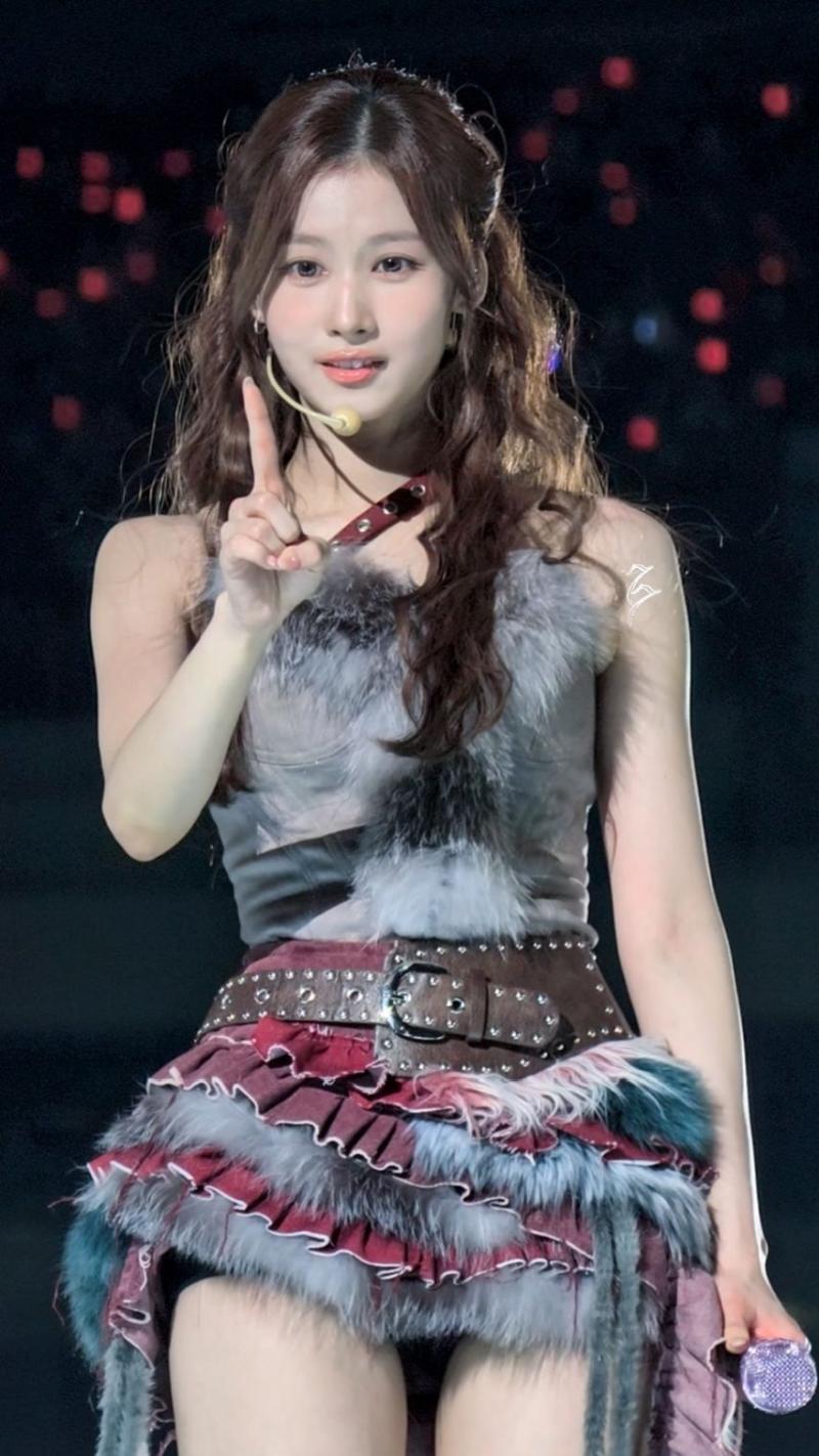 트와이스 사나