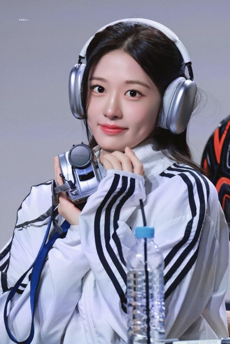 아이브 안유진