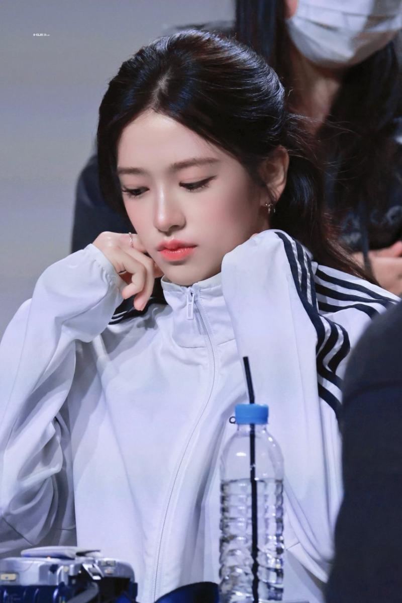 아이브 안유진