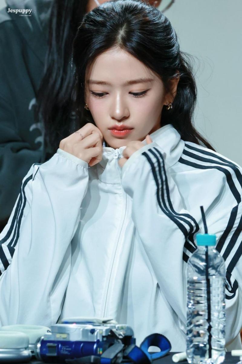 아이브 안유진
