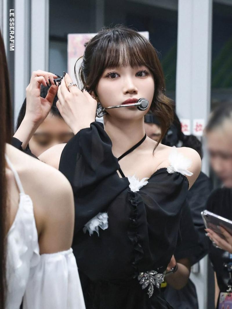 LE SSERAFIM (르세라핌) 김채원