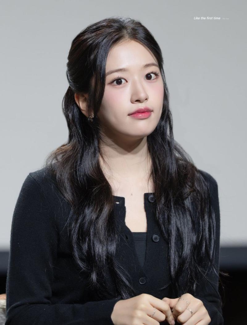 아이브 안유진