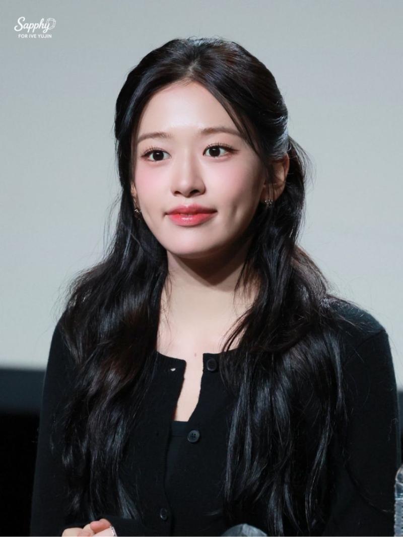 아이브 안유진