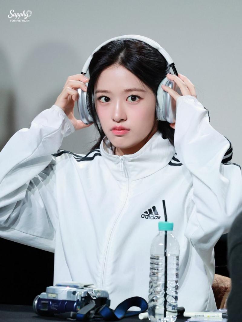 아이브 안유진