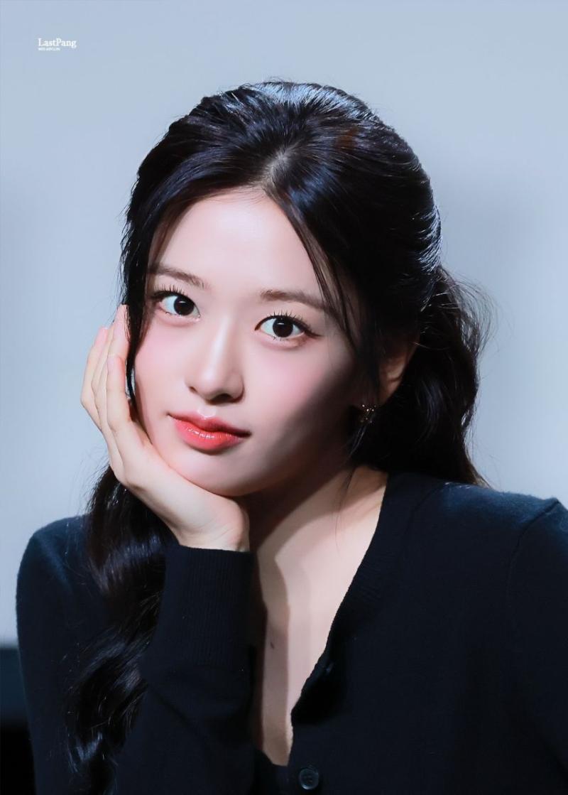 아이브 안유진