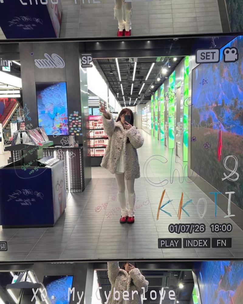 츄 엠카/ 올리브영팝업