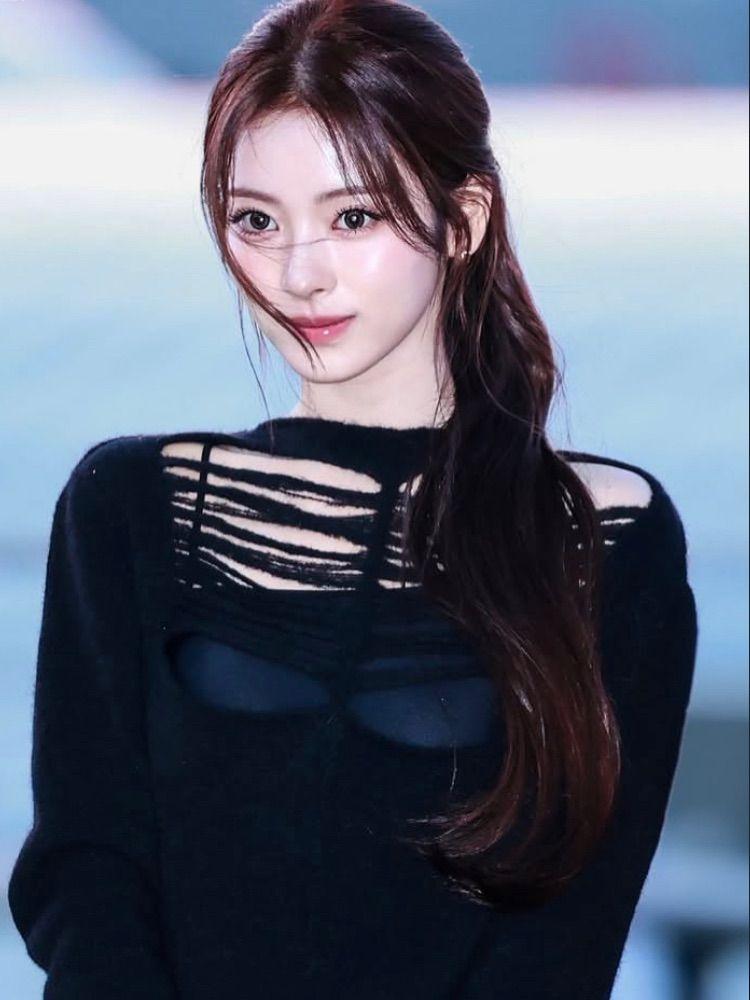 MEOVV (미야오) 안나
