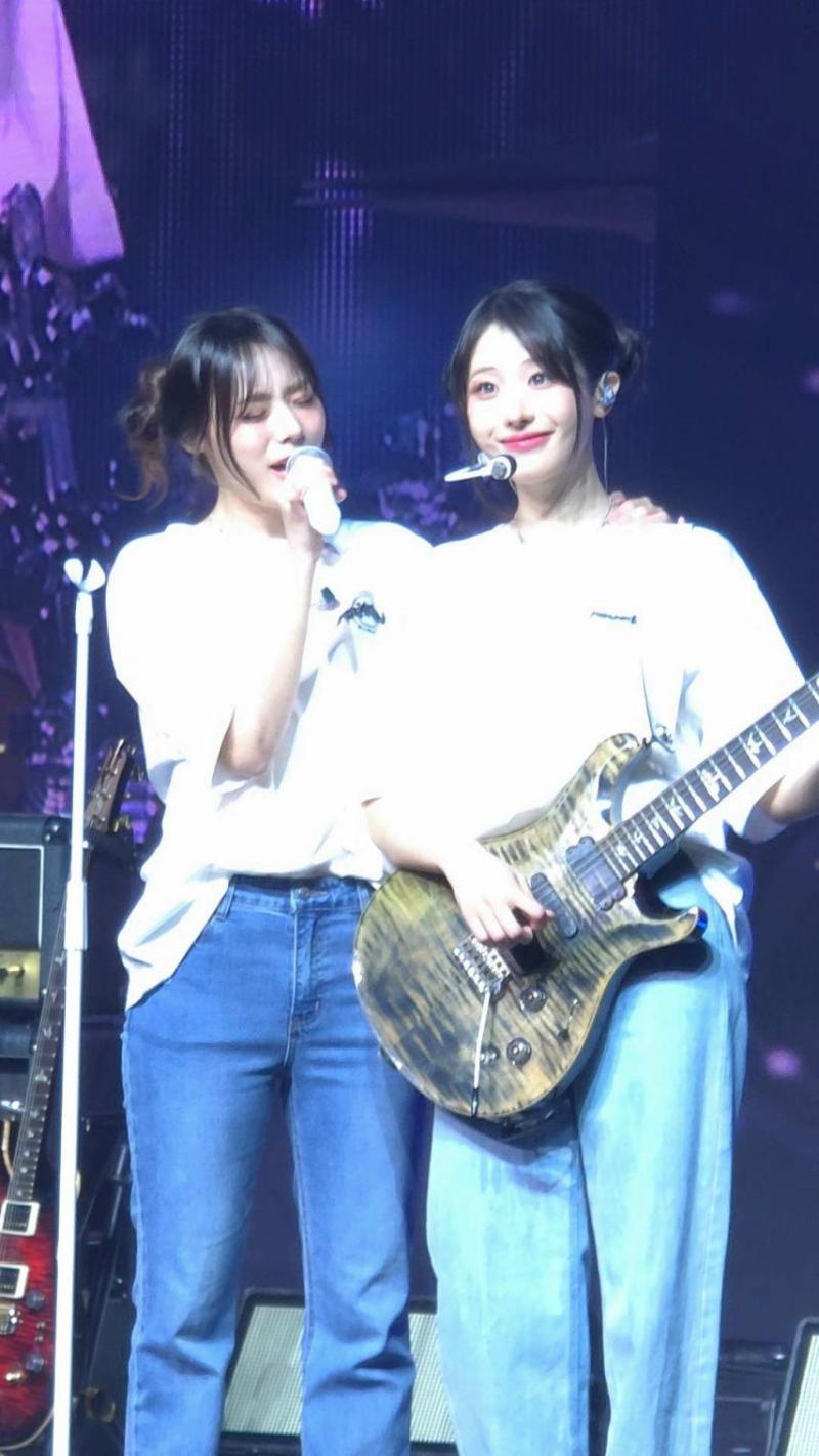 QWER 히나