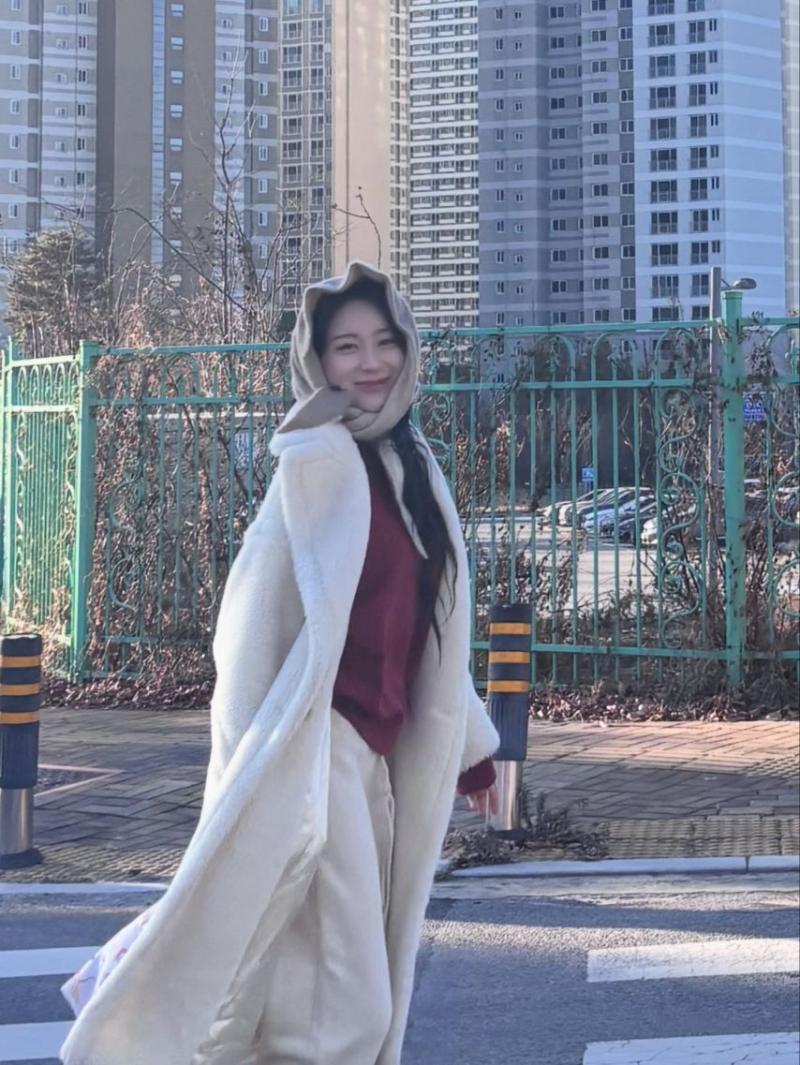 이채연