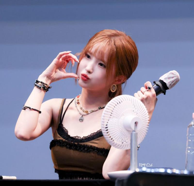 프로미스나인 송하영
