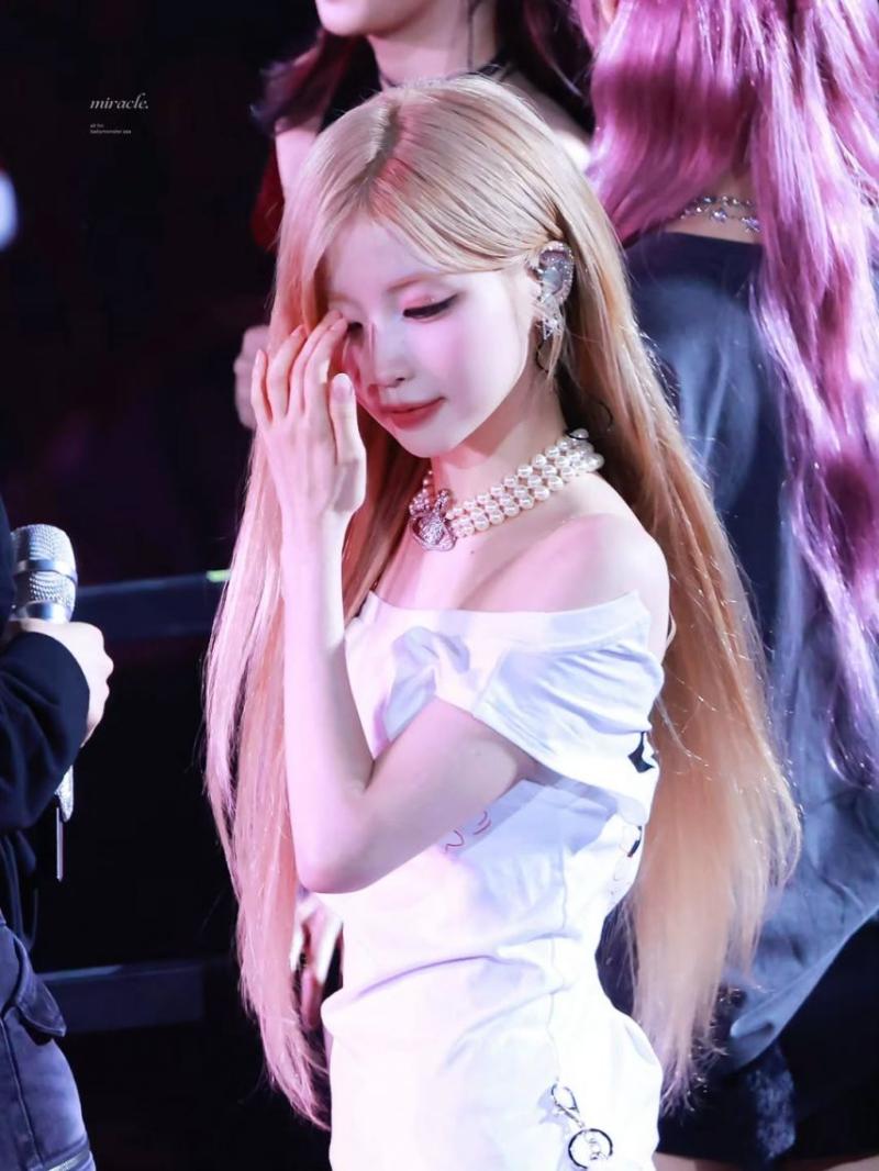 BABYMONSTER (베이비몬스터) 아사
