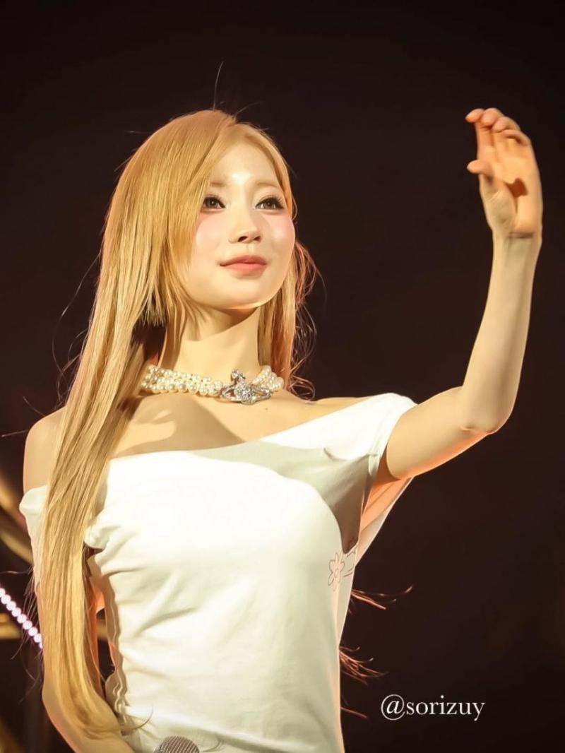 BABYMONSTER (베이비몬스터) 아사