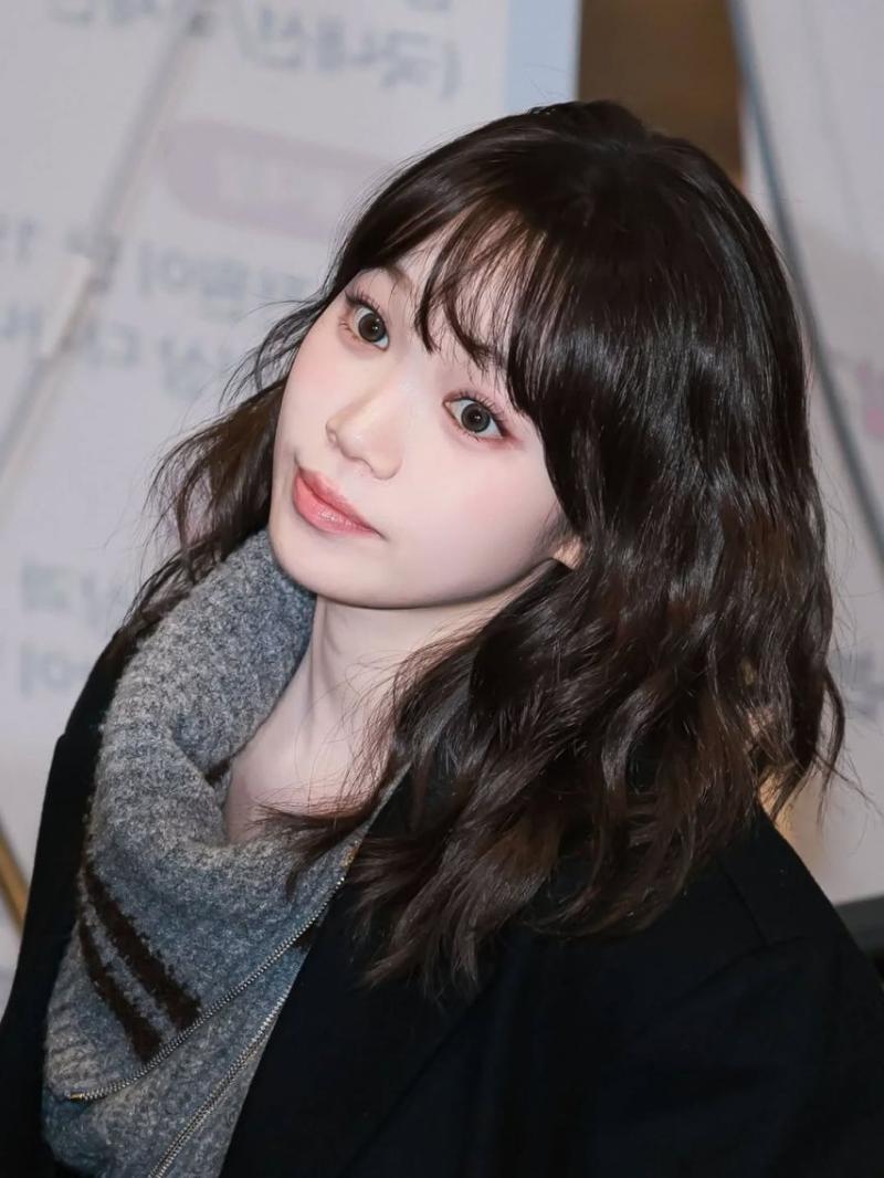 LE SSERAFIM (르세라핌) 김채원