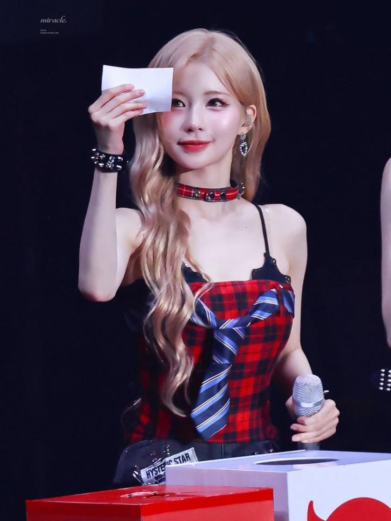 BABYMONSTER (베이비몬스터) 아사