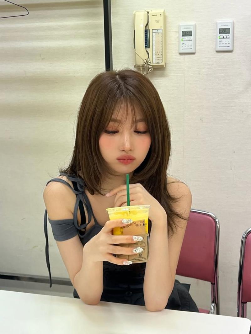 EVERGLOW (에버글로우) 시현