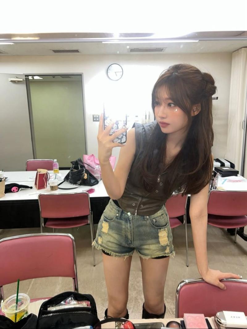 EVERGLOW (에버글로우) 시현